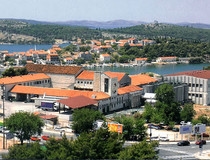 ‘Vinoplod- Vinarija‘ darovala Labud dezinfekcijska sredstva šibenskoj bolnici