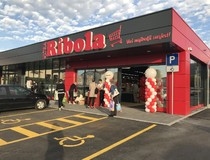 Otvoren novi supermarket Ribola u Kaštel Novom