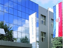 Donacija osječke Saponije i Kandita za respiratore KBC Osijek