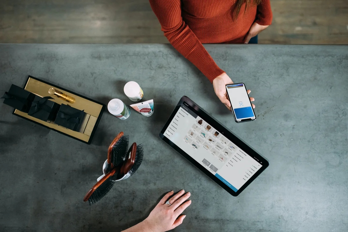 GfK: Online ili offline?