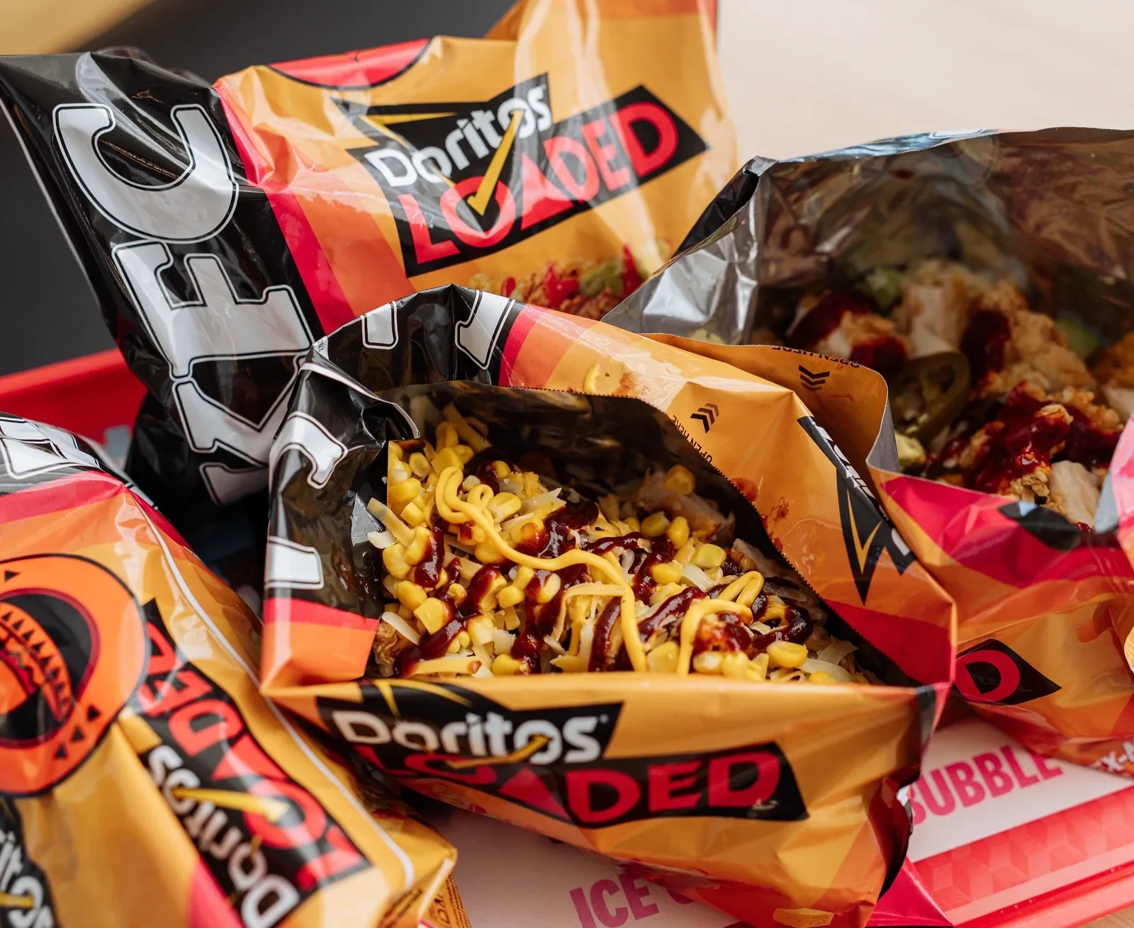 PepsiCo i KFC predstavili KFC x Doritos Loaded u Srbiji