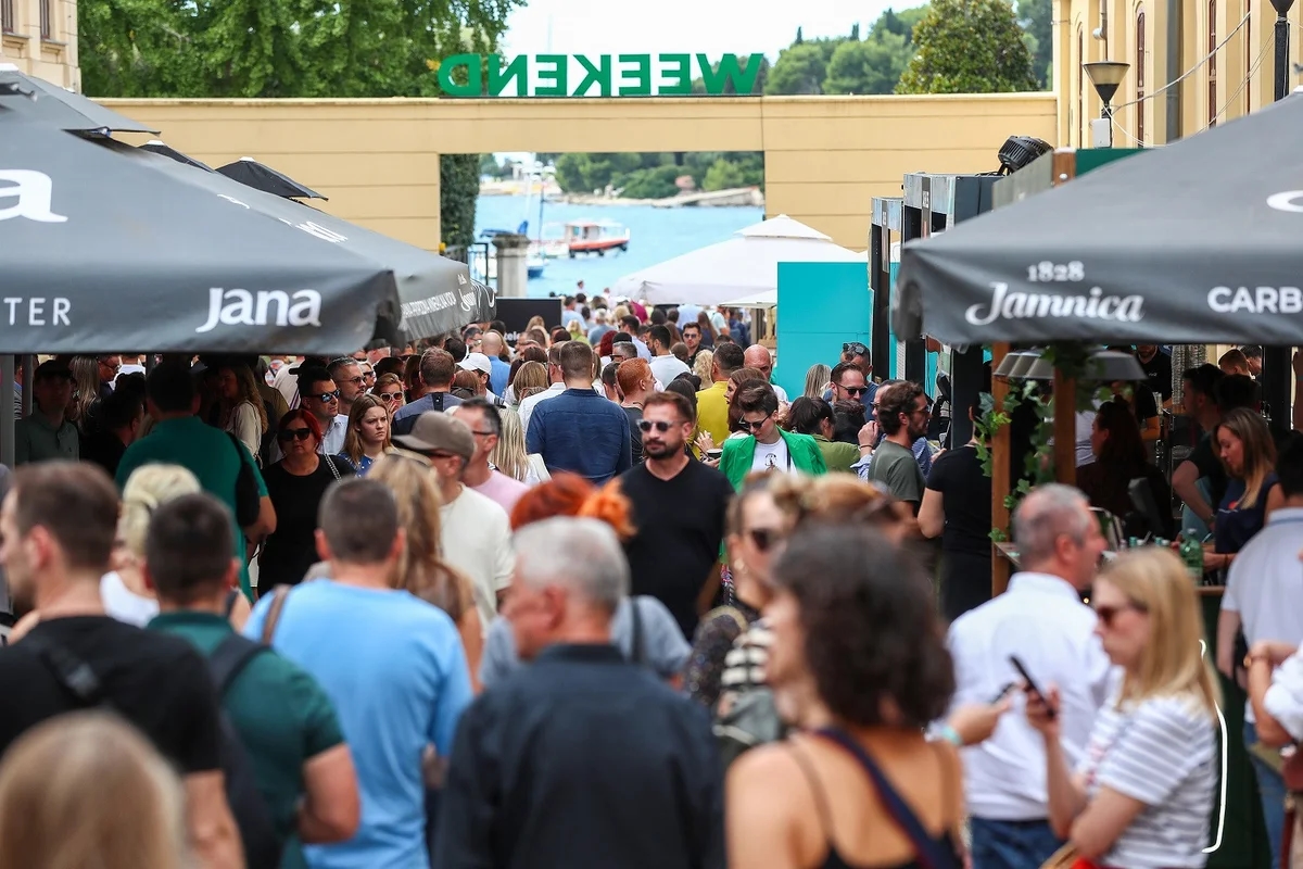 Weekend.18: Fenomen tihog luksuza i lažnog bogatstva